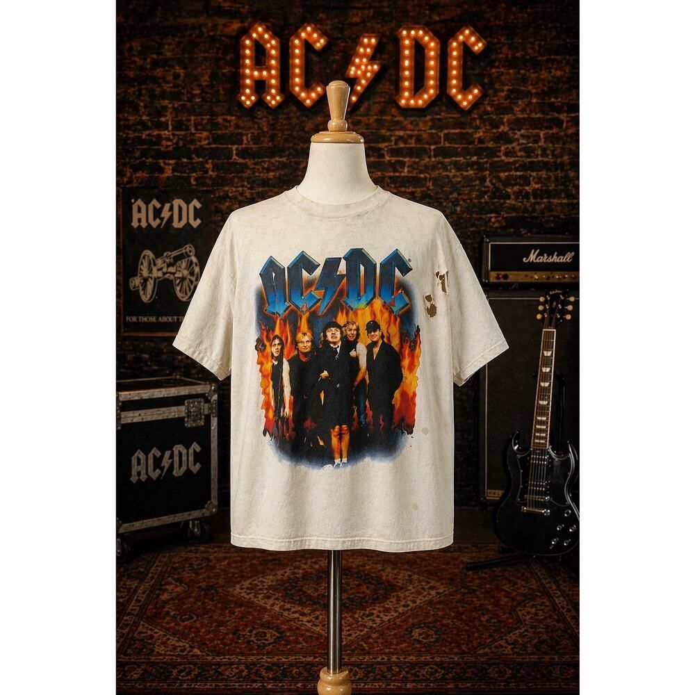 Vintage 2001 AC/DC Stiff Upper Lip Tour Tee Distressed Band Shirt Thrashed